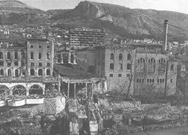 Banja je u posljednjem ratu znatno ostecena granatiranjem 1993 - Foto is kolekcije Semsudina Zlatka Serdarevica